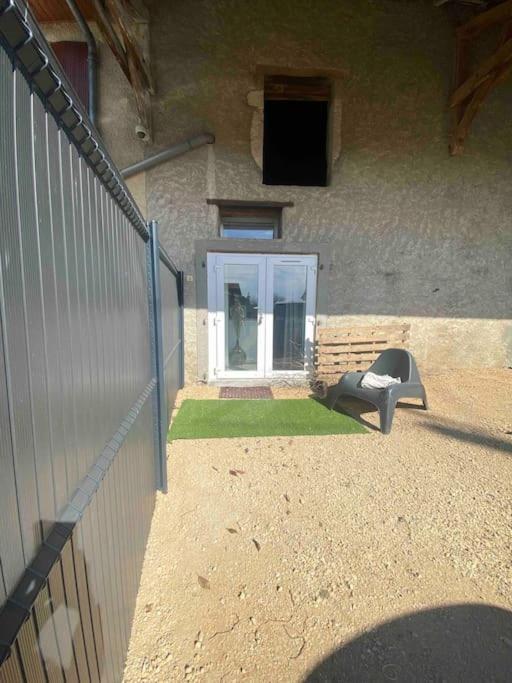 « Le Petit Louis » Apartment Briord Luaran gambar